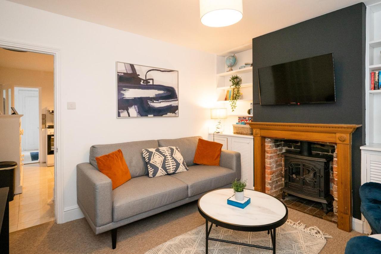 Stunning 2-Bedroom Home In City Centre With Wi-Fi! Royal Tunbridge Wells Dış mekan fotoğraf